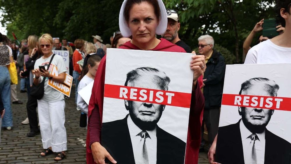 Trump'a İskoçya'da İsrail protestosu: Hiçbir yerde istenmiyorsun