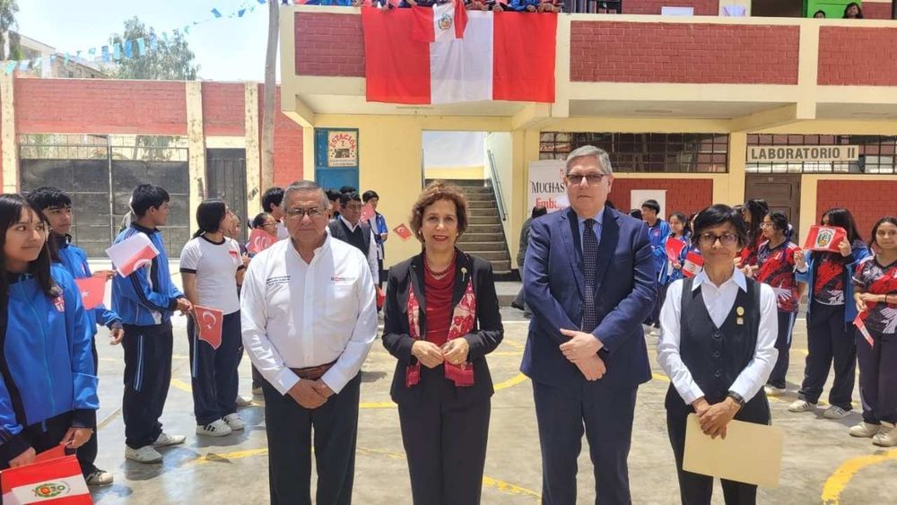 Türkiye'den Peru'ya eğitim yardımı