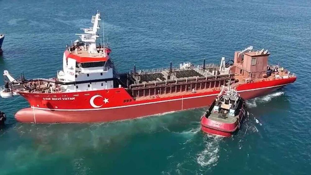 UAB MAVİ VATAN suya indirildi: Türk tersanelerinde bir ilk