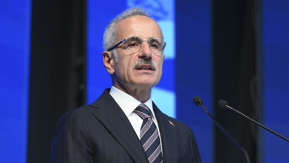 Bakan Uraloğlu: Körfez’de mahsur kalan uçağımız bulunmuyor