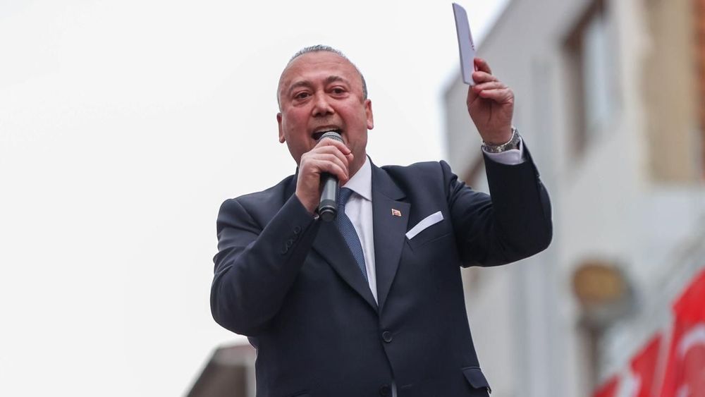 Uşak Belediye Başkanı Özkan Yalım tutuklandı