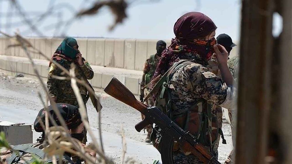 Terör örgütü YPG, Haseke’de güvenlik güçlerini karşılayan 23 sivili alıkoydu