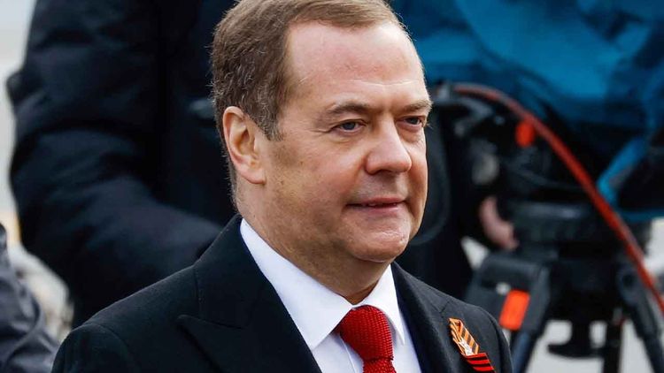 Dmitri Medvedev: Batı’nın diplomasi politikası sadece bir kılıf!