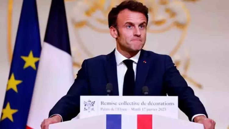 Fransa'da hükümet krizi: Macron, Sol İttifakın başbakan adayını reddetti