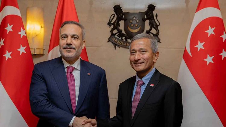 Dışişleri Bakanı Hakan Fidan Singapur’da temaslarda bulundu