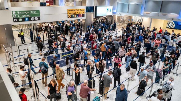 Hükümet açılmadı: ABD'de yüzlerce uçuş iptal ediliyor