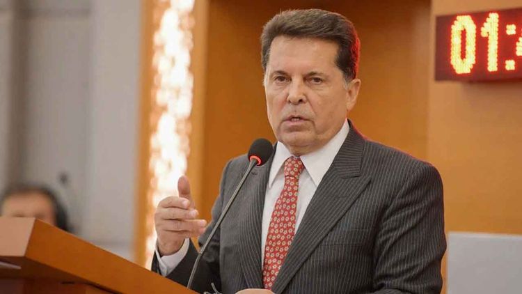 Esenyurt Belediye Başkanı Ahmet Özer'e terör davasından tahliye