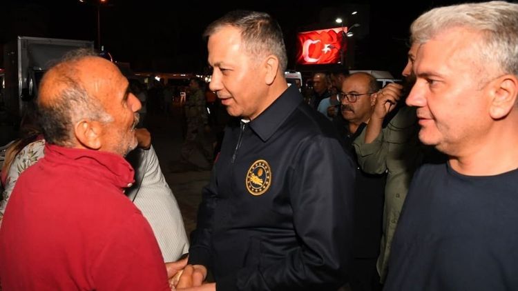 İçişleri Bakanı Ali Yerlikaya Balıkesir depremi hakkında son bilgileri paylaştı