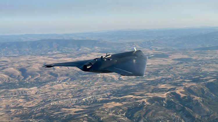 ANKA III tatbikat sırasında acil iniş yaptı