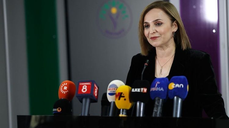DEM Parti Sözcüsü Doğan: Öcalan'ın farklı siyasi partilerin temsilcileri ile de buluşması kuvvetle muhtemel