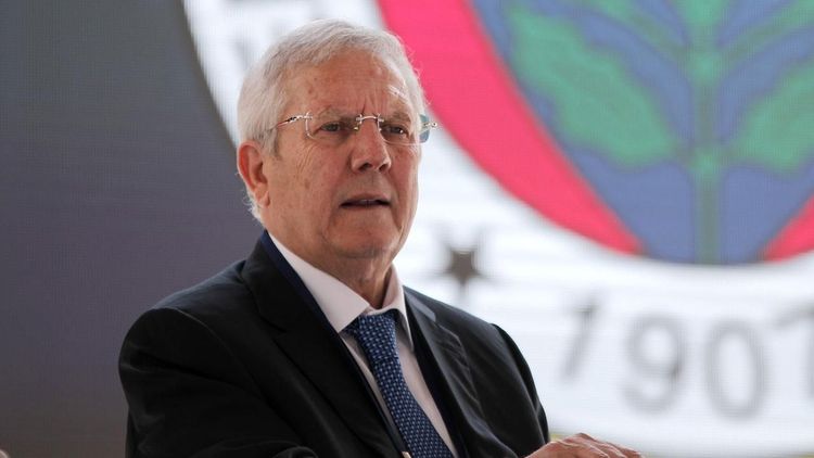 Aziz Yıldırım, Fenerbahçe başkanlığına aday olduğunu açıkladı