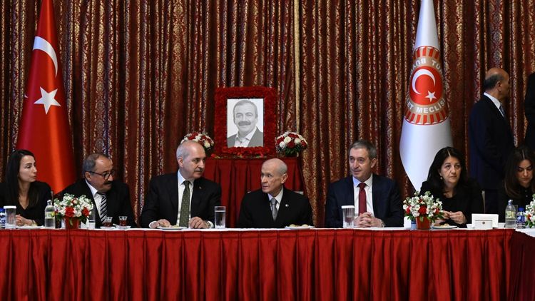 MHP lideri Bahçeli, Sırrı Süreyya Önder'i anma törenine katıldı