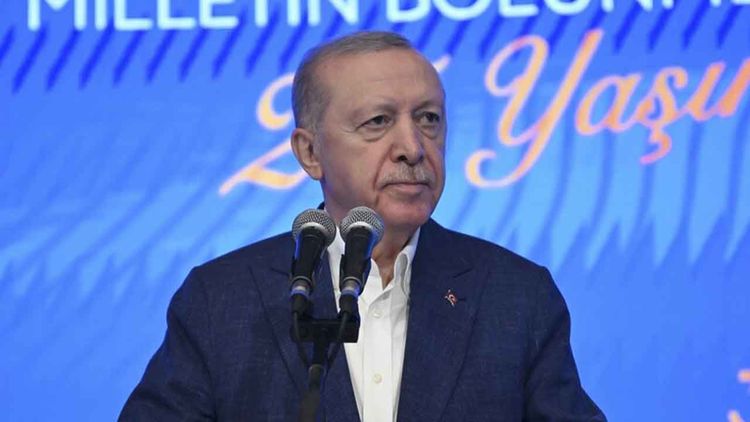 Cumhurbaşkanı Erdoğan: Yorulan varsa buyursun kenara gelsin, gelmeyen de hakkını versin!