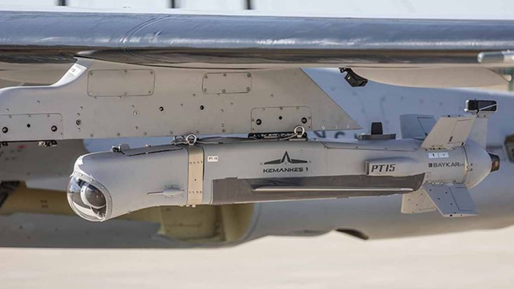 AKINCI, hava hedeflerini KEMANKEŞ 1 ile vurdu
