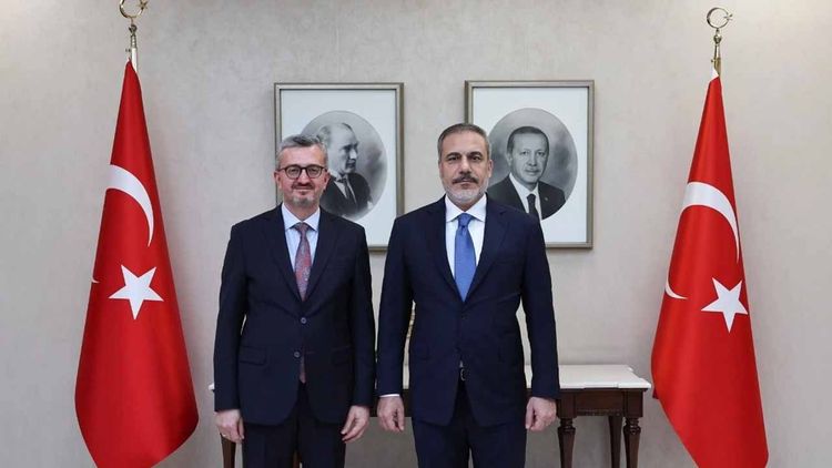 Hakan Fidan, İletişim Başkanı Duran’ı tebrik etti