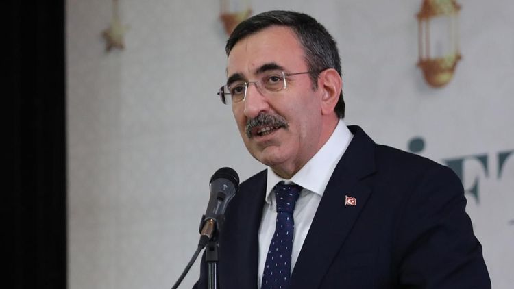 Yılmaz: Vergi artışı olmadan gelirlerimizi artırmanın yollarını arayacağız