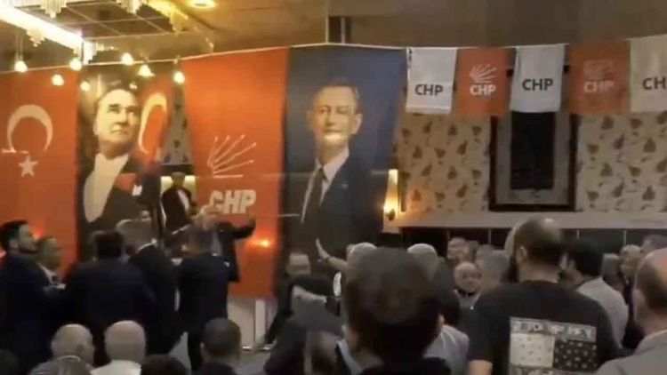 CHP Çorum Kongresi’nde ‘büyük hırsız’ kavgası