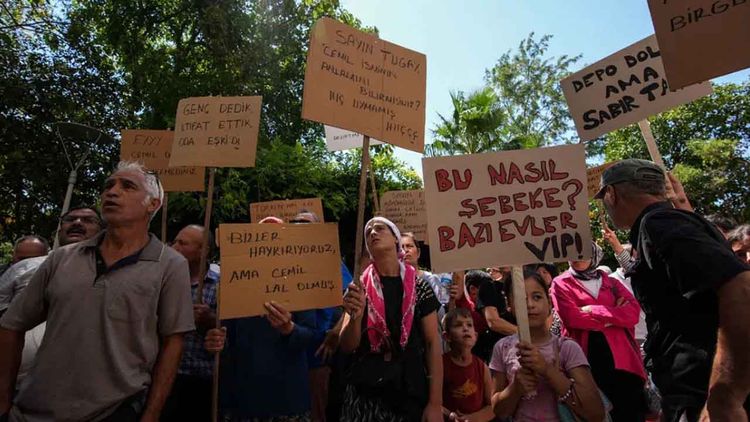 CHP’nin yönettiği İzmir'de susuzluk isyanı: Klimanın suyunu klozete döküyoruz!