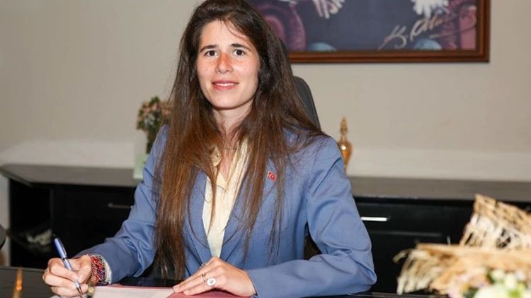 CHP'li Çeşme Belediye Başkanı Lal Denizli uyuşturucudan ifadeye çağrıldı