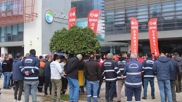 CHP’li Çukurova Belediyesi aylardır işçilere maaş vermiyor: İşçiler eylemde