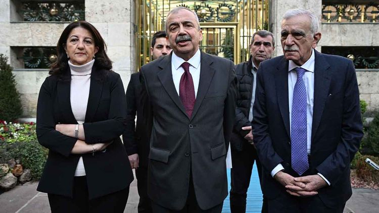 DEM Parti heyeti Öcalan'la ikinci görüşme için İmralı'ya gitti