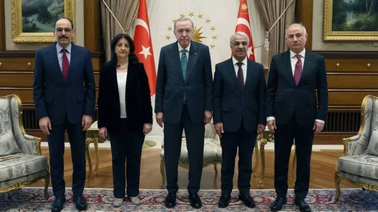 DEM heyeti Başkan Erdoğan'la görüştü: Sürecin kararlılıkla sürdürüleceğine dair ortak irade bir kez daha teyit edildi