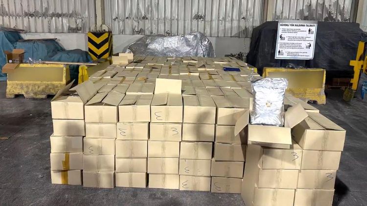 Derince Limanı'nda 1 ton 508 kilogram uyuşturucu yakalandı