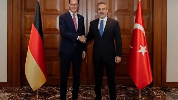Dışişleri Bakanı Fidan, Kuzey Ren-Vestfalya Eyaleti Başbakanı Wüst ile görüştü