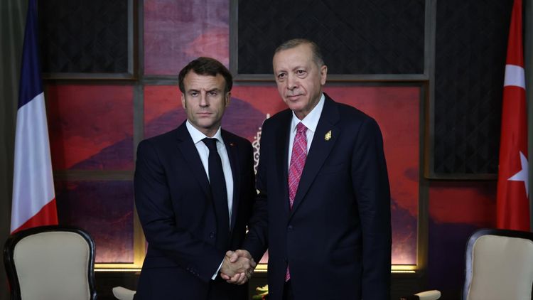 Cumhurbaşkanı Erdoğan ile Macron telefonda görüştü