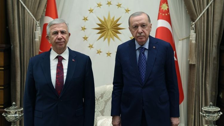 Cumhurbaşkanı Erdoğan makamında Mansur Yavaş'ı kabul etti
