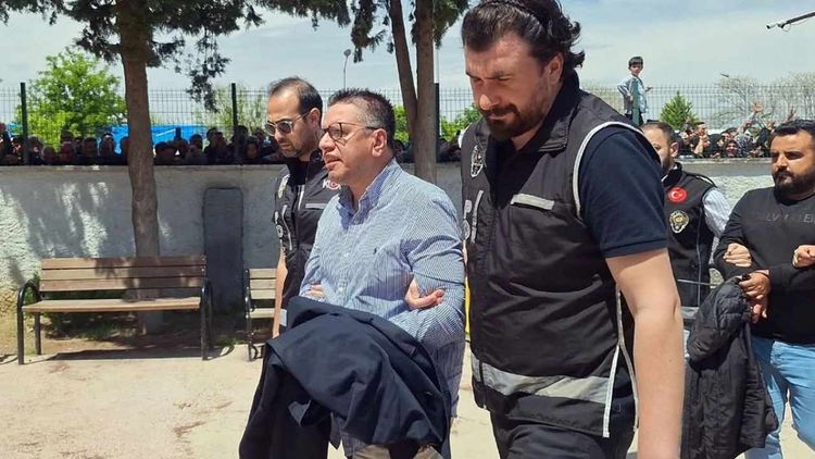 Halfeti Belediyesi'nin eski başkanı Şeref Albayrak yolsuzluktan tutuklandı