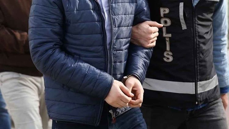 FETÖ’nün 'Signal' yazışmalarına operasyon: 5 ilde 19 şüpheli için gözaltı kararı
