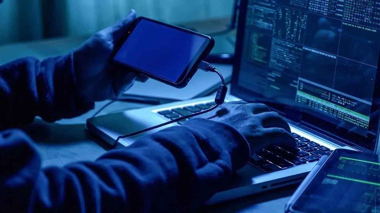  379 FETÖ iltisaklı sosyal medya hesabına erişim engeli getirildi