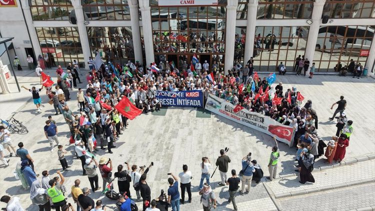 Srebrenitsa'dan yola çıkan Filistin konvoyu Niğde'ye ulaştı
