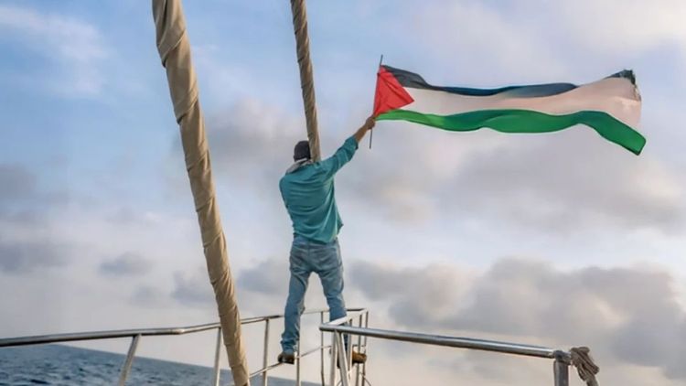 Global Sumud Filosu'na katılan Ersin Çelik İtalya'daki heyecanı yazdı