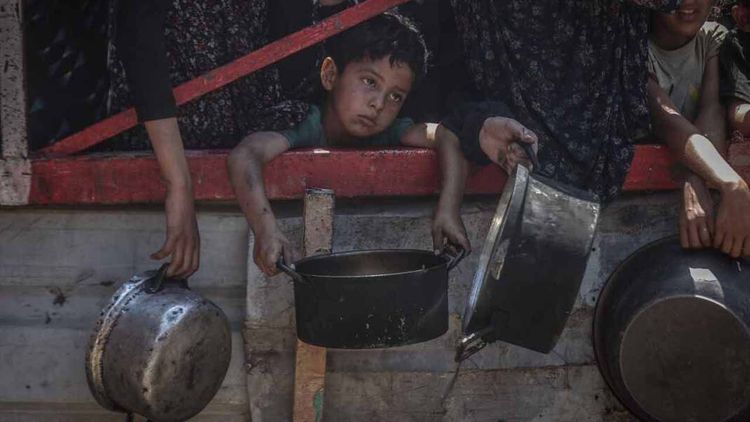 Terör devleti İsrail’in kıtlığı silah olarak kullandığı Gazze’de açlıktan şehit olanların sayısı 281’e yükseldi