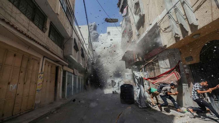 İsrail, yine yardım almak isteyen Filistinlileri vurdu: 27 Müslüman şehit oldu