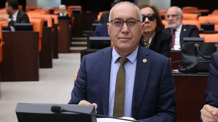 İstanbul Milletvekili Doğan Demir Gelecek Partisi'nden istifa etti