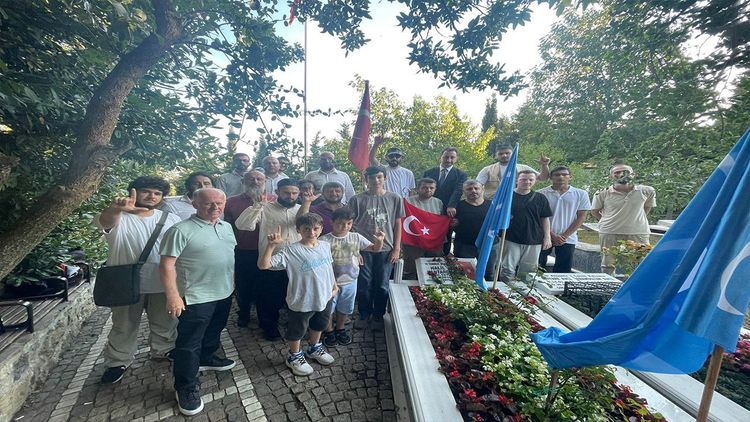 BDA Şehid Halil Kantarcı'yı mezarı başında andı