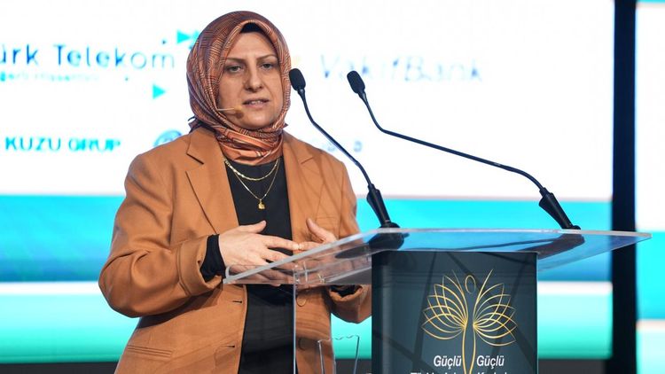 AK Parti'de Sosyal Politikalardan sorumlu Genel Başkan Yardımcılığına Prof. Dr. Hülya Terzioğlu atandı