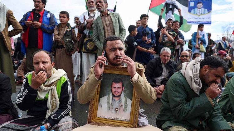 Yemen’deki Husiler savaşın başlangıcından bu yana ilk kez İsrail'i hedef aldı