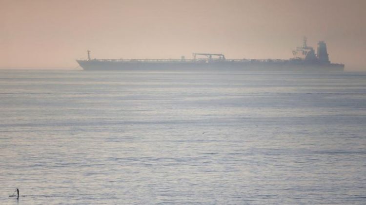 İngiltere Manş Denizi'nde Rus filosuna ait tankeri ele geçirdi