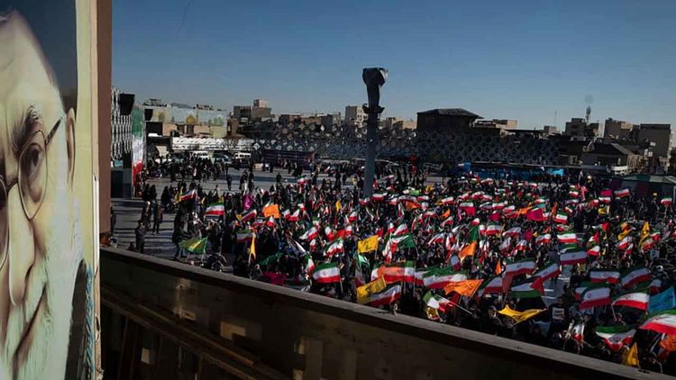 İran’da protestolar 31 ile yayıldı: Can kaybı artıyor, internet kesildi