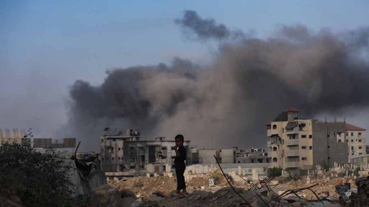 Soykırımcı İsrail’in Gazze’de okul ve çadırlara saldırısında biri bebek 6 Filistinli şehit oldu