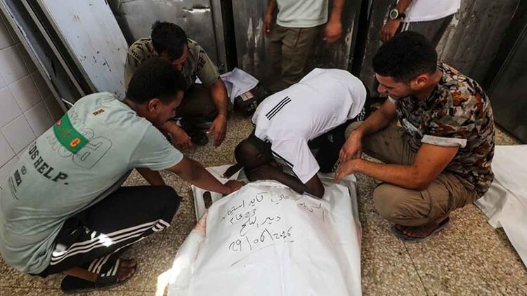 Terör devleti İsrail'in Gazze'ye saldırılarında biri çocuk 3 Filistinli şehit oldu