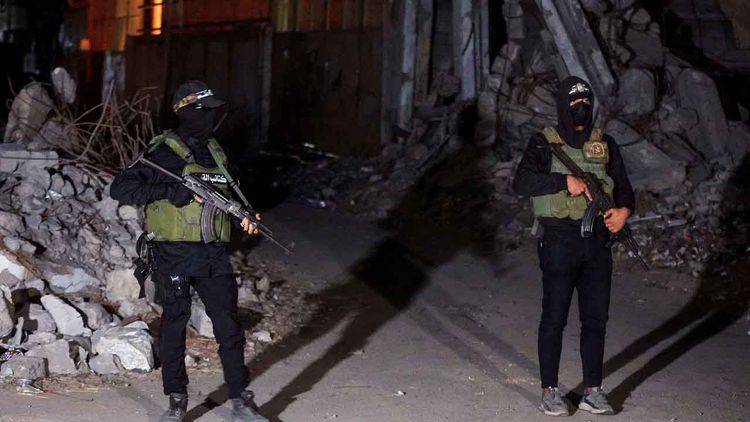 İsrail, Lübnan’a 10’dan fazla hava saldırısı düzenleyerek ateşkesi ihlal etti