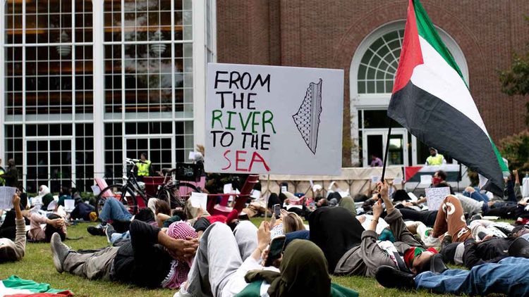 Trump Yahudi destekçilerini korumaya çalışıyor: Kaliforniya'daki üniversitelere gönderilen fon kesiliyor