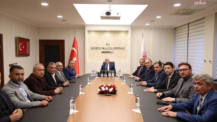 Bakanlığın devreye girmesiyle Doruk Madencilik ile işçiler arasında protokol imzalandı