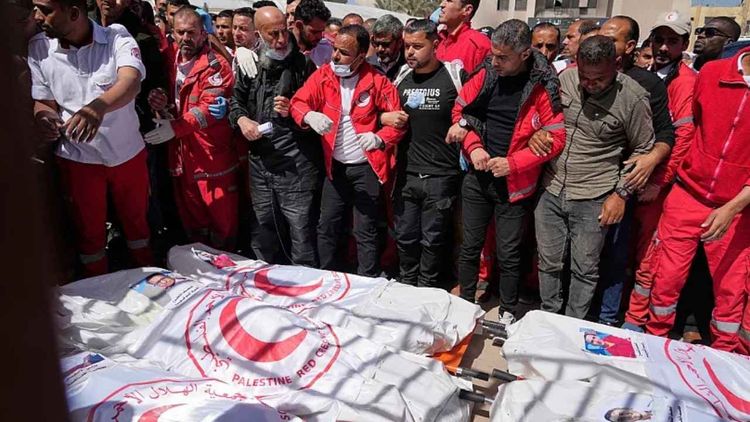 Terör devleti İsrail yardım görevlilerini 910 kurşunla katletmiş