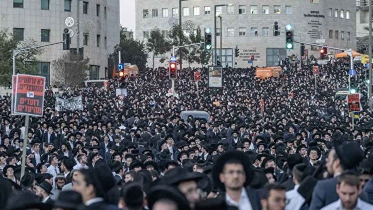 Ultra Ortodoks Yahudiler askere gitmemek için eylem yaptılar